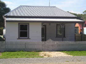 Strahan Quality Cottages - Dalby Accommodation 0