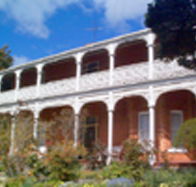 Glen Osborne House - Dalby Accommodation