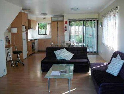 Davey Place Town Houses - Dalby Accommodation 4