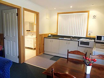 Driftwood Strahan Villas - Dalby Accommodation 3