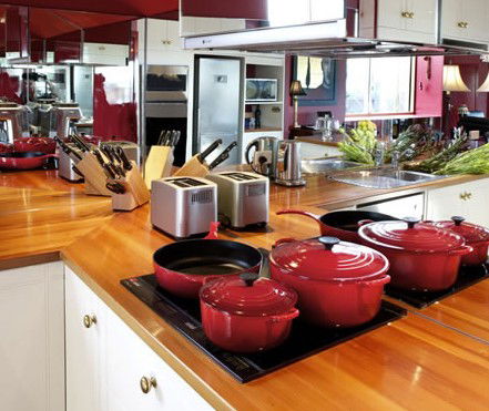 Sullivans Cove Apartments - Admiral's Penthouses - Dalby Accommodation 2