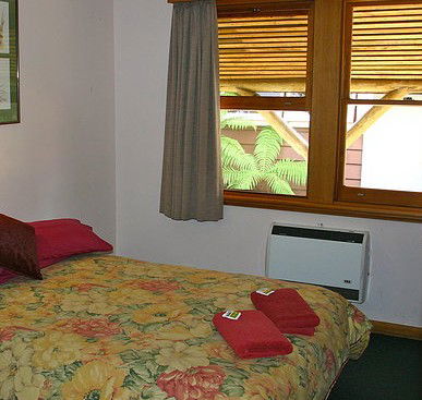 Derwent Bridge Wilderness Hotel - Dalby Accommodation 2