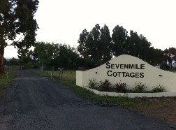 Seven Mile Cottages - Dalby Accommodation 3