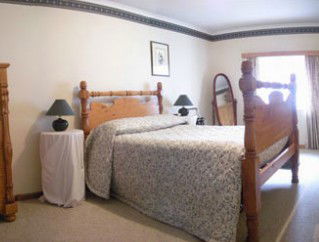 Colonial Cottages Of Ross - Captain Samuels Cottage - Dalby Accommodation 1