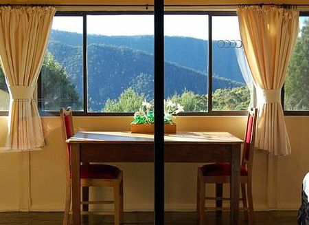 Engadine Cottage - Dalby Accommodation 3