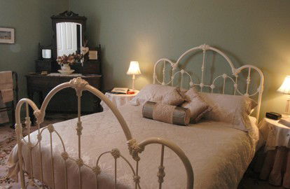 Mrs Currie's House B&B - Dalby Accommodation 1