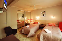 Discovery Cairns Hotel - Dalby Accommodation 1