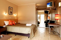 Discovery Cairns Hotel - Dalby Accommodation 3