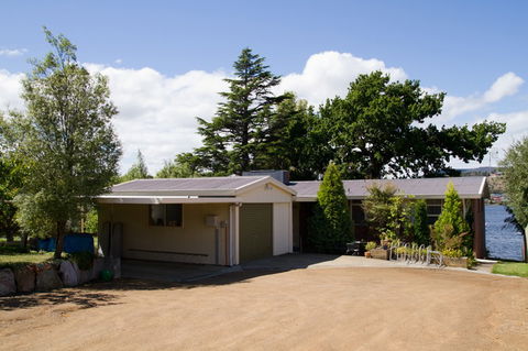 Waterside Accommodation - Dalby Accommodation 2