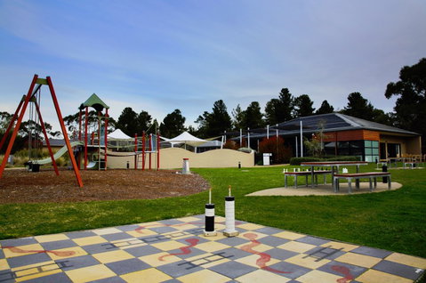 Wyndham Seven Mile Beach - Dalby Accommodation 1