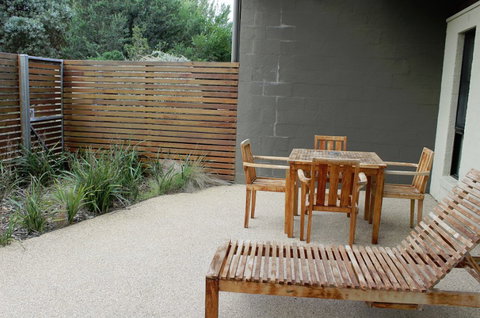 Wyndham Seven Mile Beach - Dalby Accommodation 3