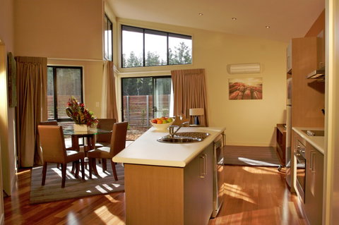 Wyndham Seven Mile Beach - Dalby Accommodation 8