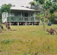 Berringer Lake Holiday Cottages - Dalby Accommodation