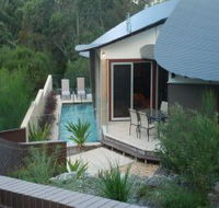 Hyams Beach Bungalows - Dalby Accommodation