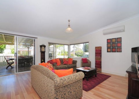 Diamond Cottages - Dalby Accommodation 3