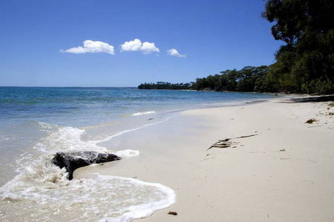 Plantation Point Beach House - Dalby Accommodation 4