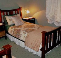 Ripon Cottage - Dalby Accommodation