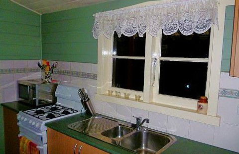 Ripon Cottage - Dalby Accommodation 1