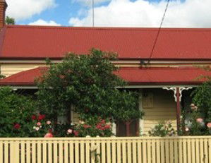 Ripon Cottage - Dalby Accommodation 4