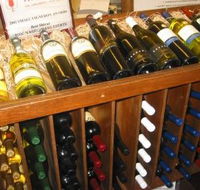 Warrenmang Vineyard  Resort - Dalby Accommodation