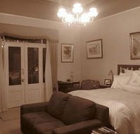 Silver Birch Bed  Breakfast - Dalby Accommodation