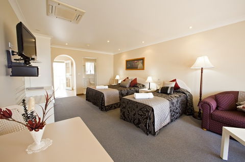 Harbourview Motel Bermagui - Dalby Accommodation 2