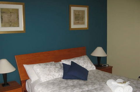 Away At Berry - Dalby Accommodation 5