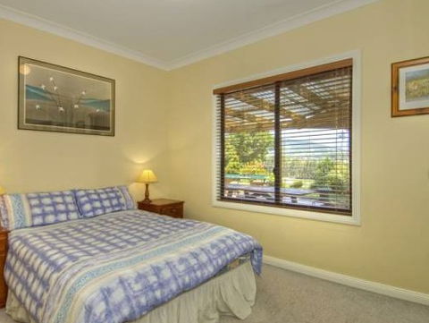 Lavender Views - Dalby Accommodation 2