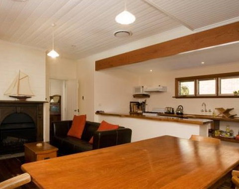 The Cottage - Berry - Dalby Accommodation 3