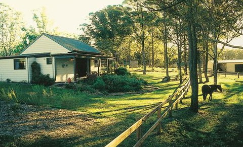 Bundara Farm Cottages - Dalby Accommodation 5