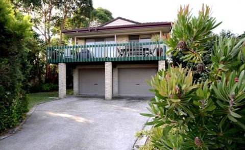 Callala Beach Front - Dalby Accommodation 3
