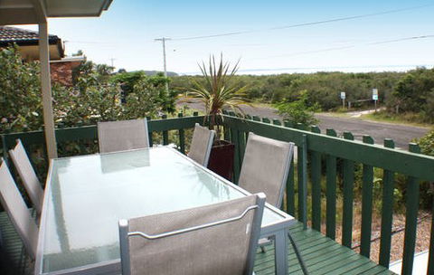 Callala Beach Front - Dalby Accommodation 5
