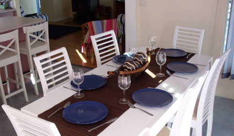Bush And Bay Cottage - Dalby Accommodation 2