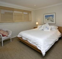 Absolute Waterfront at Hyams Beach - Elandra - Dalby Accommodation