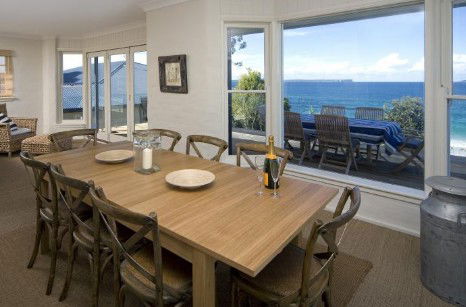 Absolute Waterfront At Hyams Beach - Elandra - Dalby Accommodation 5