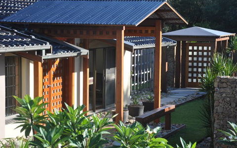Beachfront House - Dalby Accommodation 3
