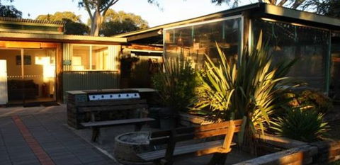 Banksia Park Cottages - Dalby Accommodation 0