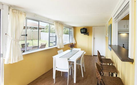 C'est La Vie Manyana - Dalby Accommodation 1