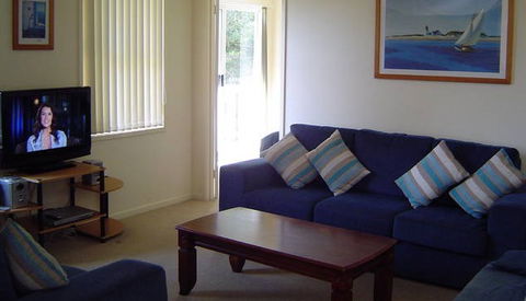 Breeze In Mollymook Beach - Dalby Accommodation 5