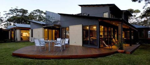 By The Beach B And B Holiday Apartments - Dalby Accommodation 4