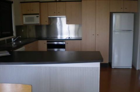 A Blue Point House Jervis Bay - Dalby Accommodation 1