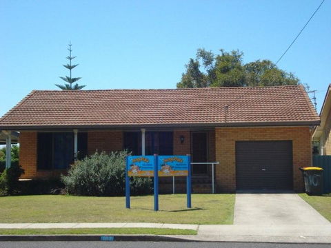 Aunty Mels Dog Friendly Holiday Cottage - Dalby Accommodation 0