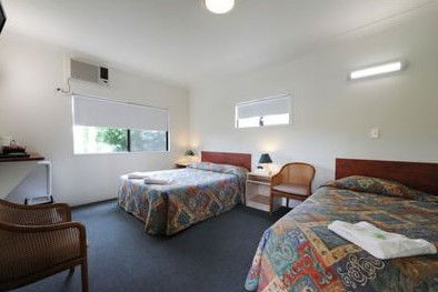 Hi-Way Motel - Dalby Accommodation 0