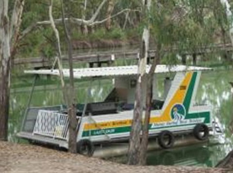 Elphicks Island Lodge - Dalby Accommodation 0
