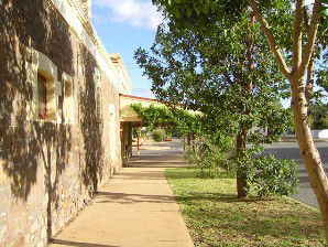 Broken Hill Caledonian Bed And Breakfast - Dalby Accommodation 1