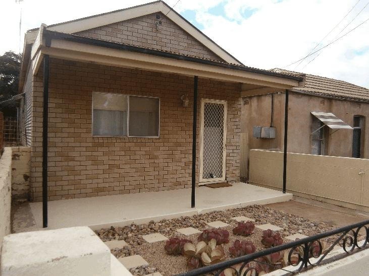 Aussie Bacon And Eggs Cottages - Dalby Accommodation 2