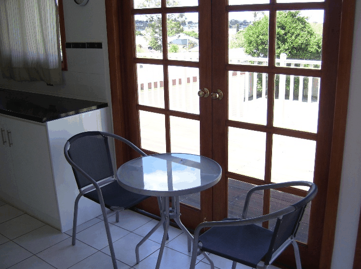 Aussie Bacon And Eggs Cottages - thumb 3