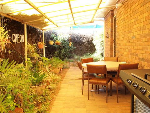 Capon Cottage - Dalby Accommodation 5