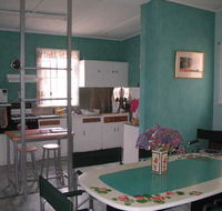 Lavender and Lace Cottage - Dalby Accommodation