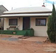 Lilly May Cottage - Dalby Accommodation